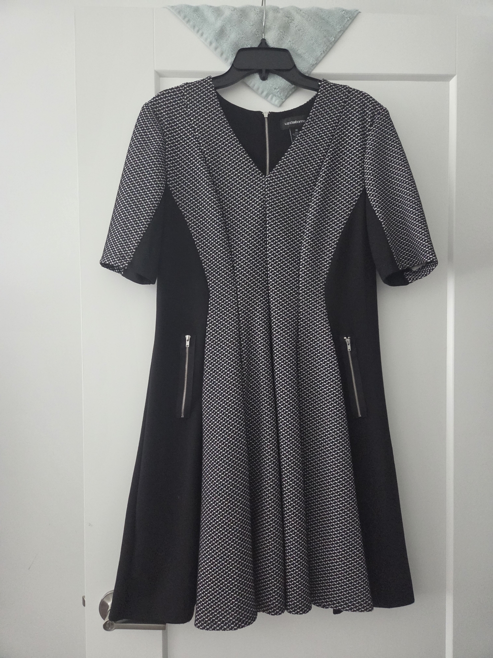 Liz Claiborne Black and White Fit-and-Flare Midi Dress